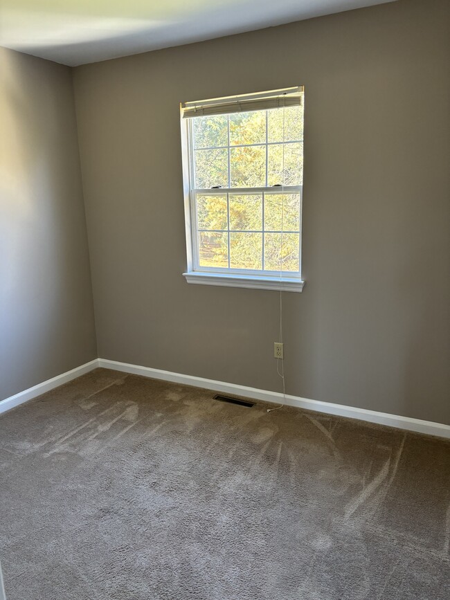 Bedroom 3 - 2 Ashfield Court