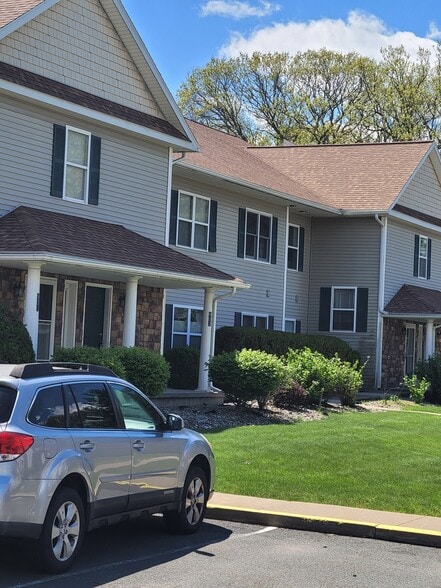 front - 1200 Hillside Ave