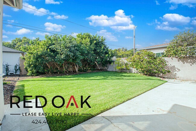 Building Photo - 2727 Butler Ave