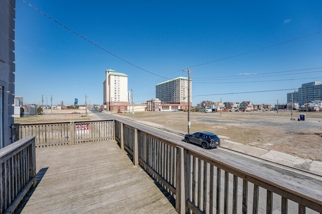 Building Photo - 222 S Rhode Island Ave