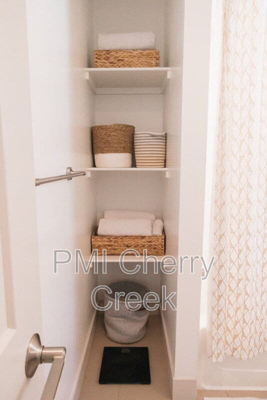 Building Photo - 2819 Jackson St