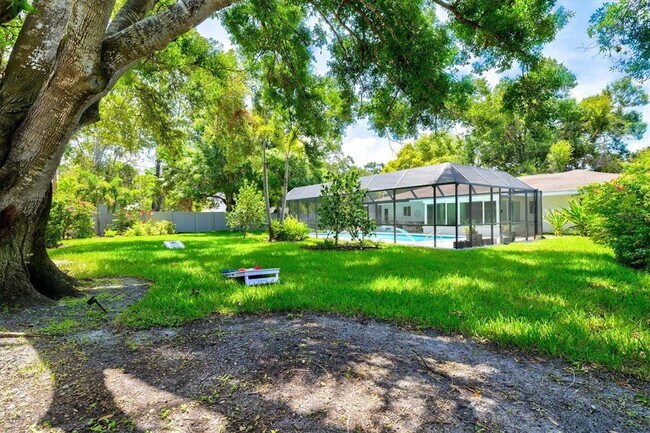 Building Photo - 2587 Ringling Blvd