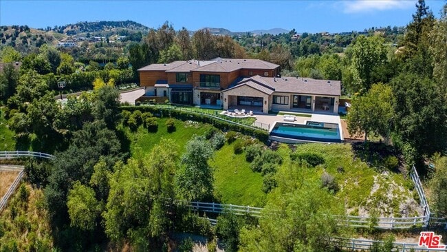 Building Photo - 5757 Hoback Glen Rd