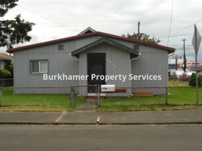 Primary Photo - 1317 Cherry St