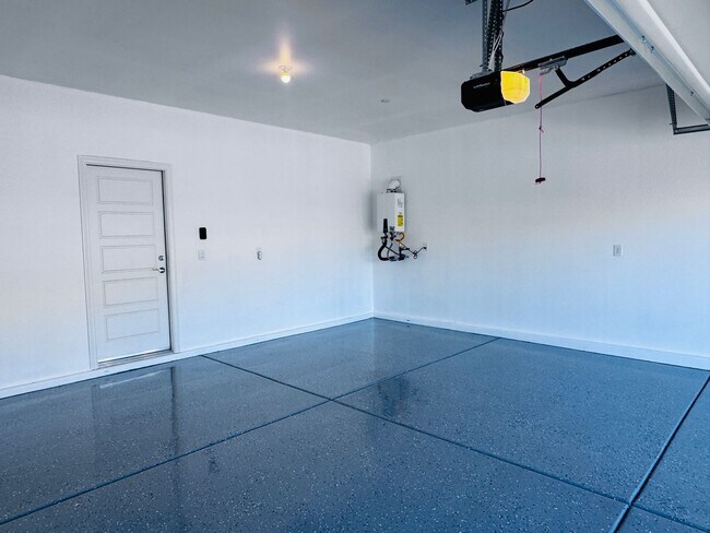 Building Photo - 1083 Saffron Toucan Ln