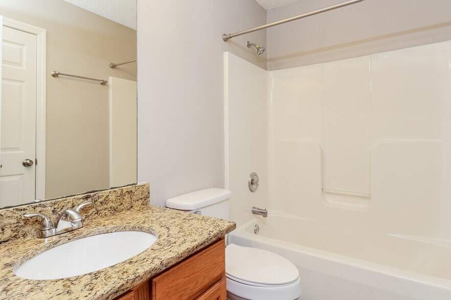 Building Photo - 7807 Lobilia Ln