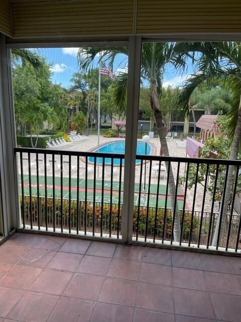 Building Photo - 259 S Cypress Rd