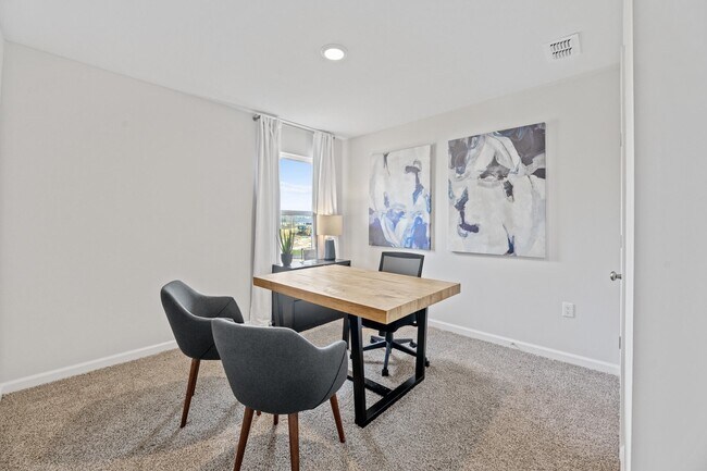 Building Photo - 1949 Tree Swallow Dr