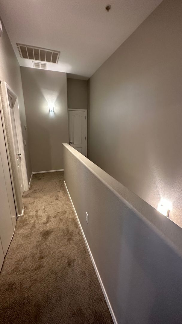 Building Photo - 2 Bedroom Condo in the Tre Allagio Community Near N Price Rd and W Elliot Rd!