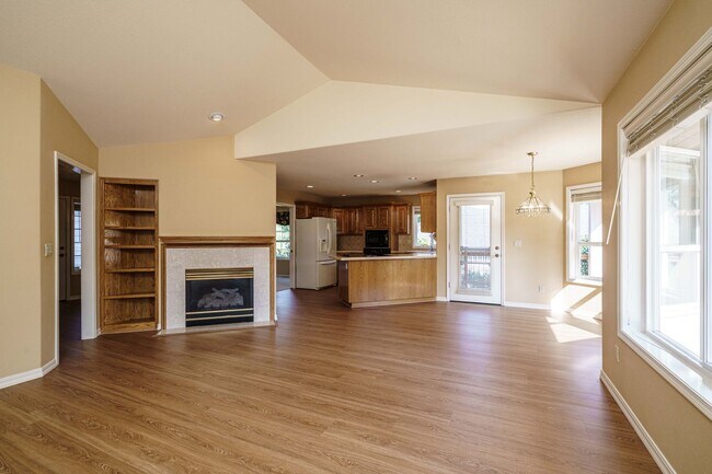 Building Photo - Beautifully Landscaped 1/4 acre with Well Maintained 4 bedroom 2 Bath Home with 3 Car Garage
