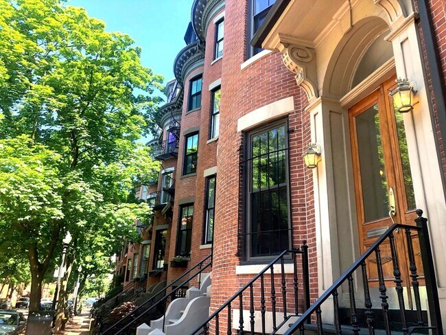 Building Photo - 109 Pembroke St