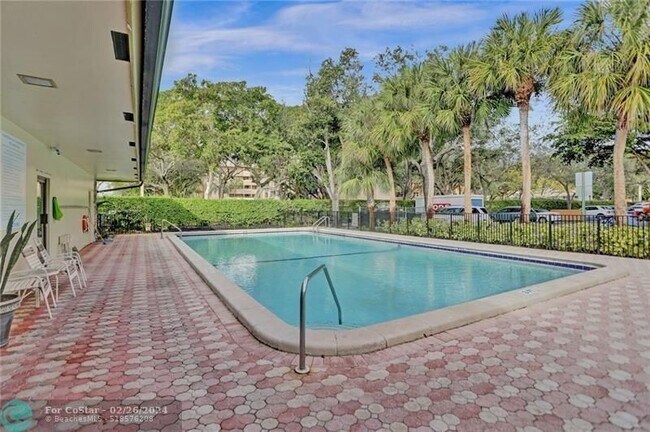 Building Photo - 6600 Cypress Rd