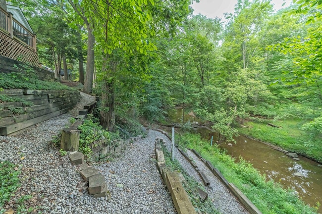 Building Photo - 34150 Hunters Row