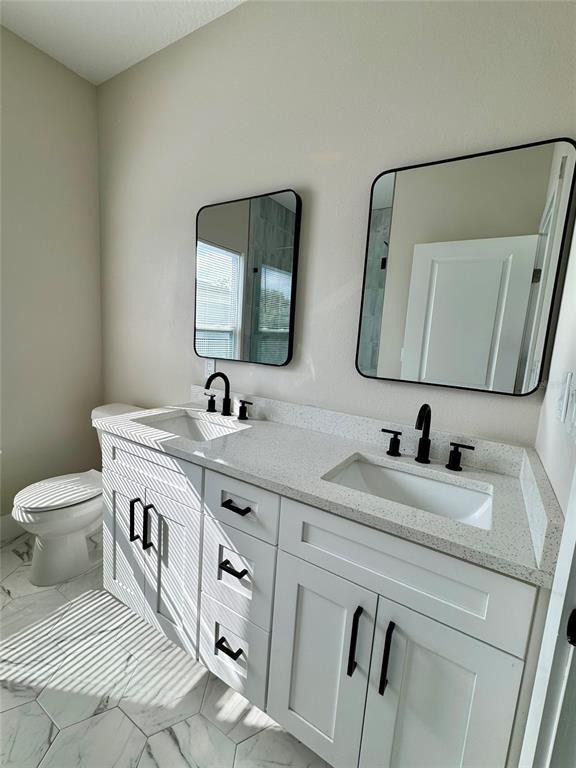 Building Photo - 2738 16th Ave N