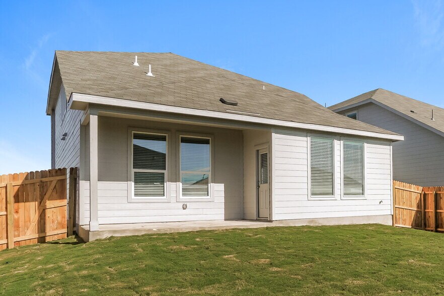 Building Photo - 15526 Crescent Pne