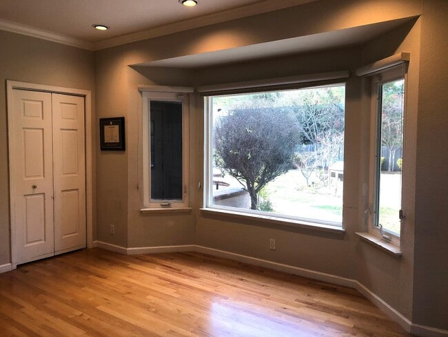 Building Photo - 12393 Beauchamps Ln