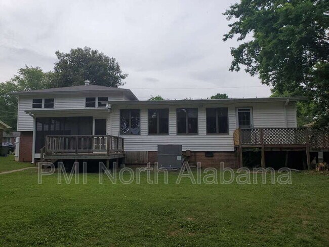 Building Photo - 3017 Deerfield Rd NW