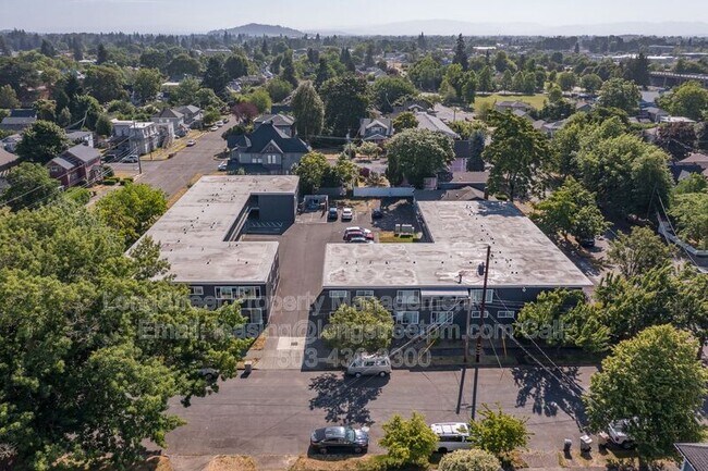 Building Photo - 205 6th Ave SE