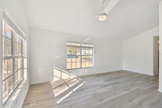Building Photo - 7707 N Taliaferro Ave