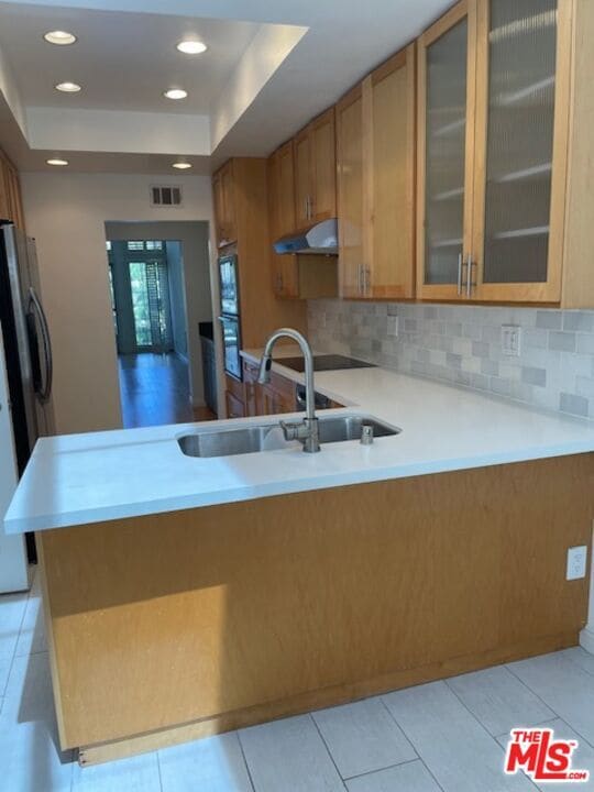 Building Photo - 4338 Redwood Ave