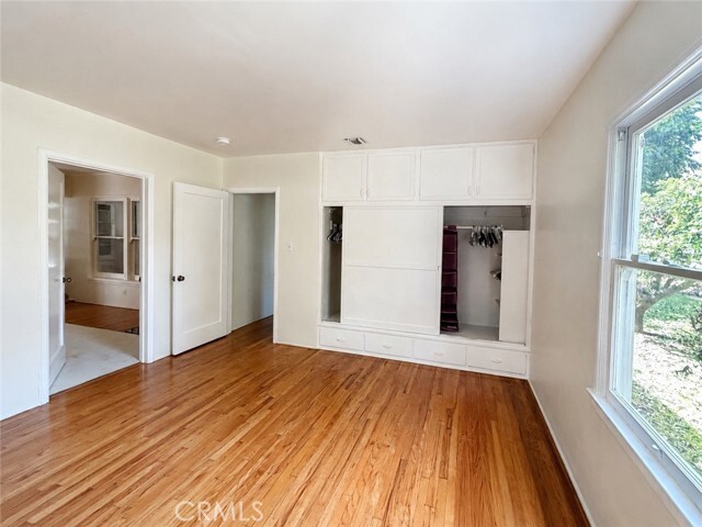Building Photo - 325 W Lemon Ave
