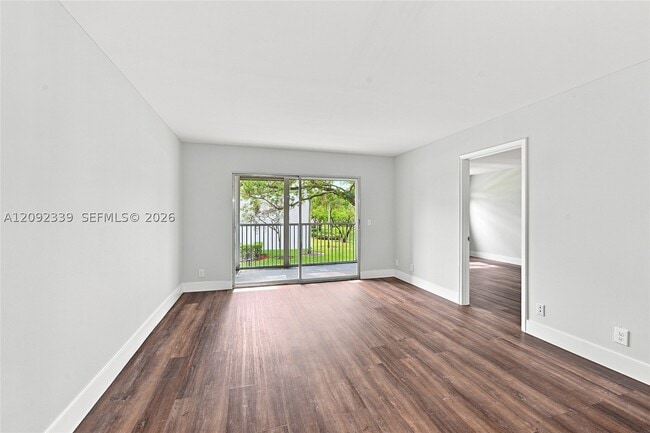 Building Photo - 1400 SW 124th Terrace