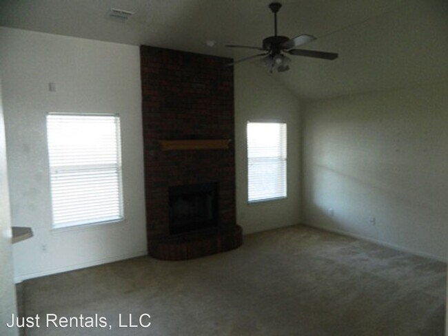 Building Photo - 4 br, 2 bath House - 2903 Wisteria Lane