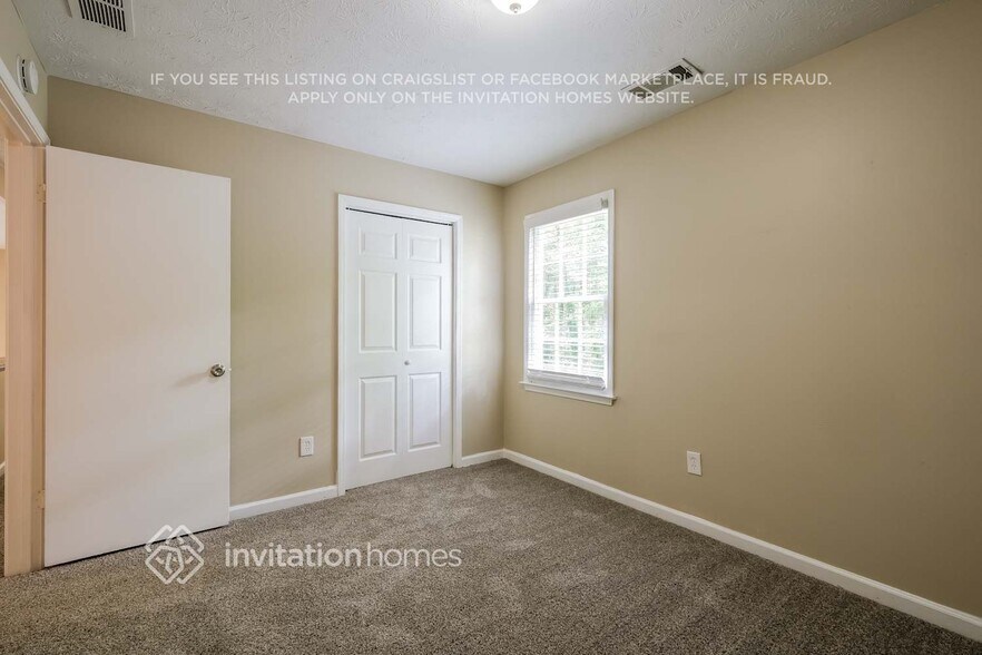 Building Photo - 2711 Spring Ridge Cir