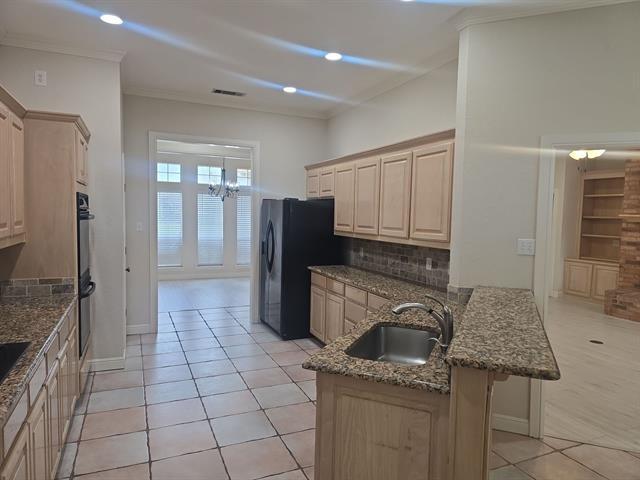 Building Photo - 6376 Newport Ct