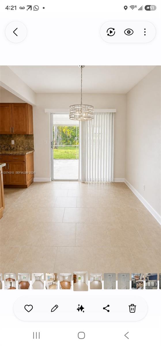 Building Photo - 539 Sabal Palm Dr