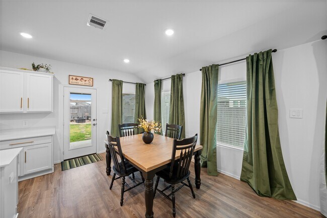 Building Photo - 17011 Garden Moor Trl