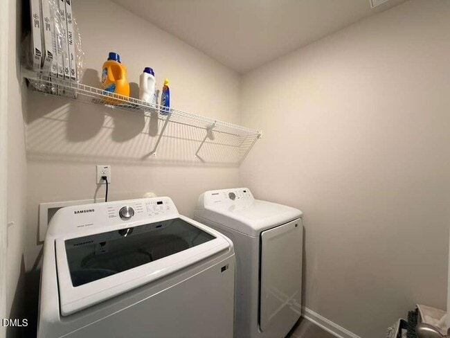 Building Photo - 926 Clearhaven Ln