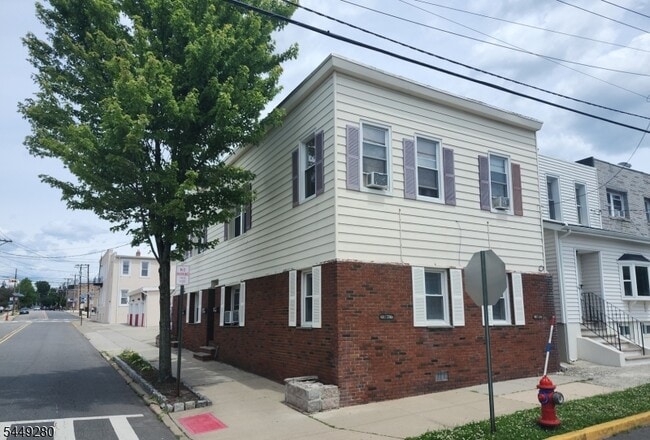 Building Photo - 301 Copeland Ave