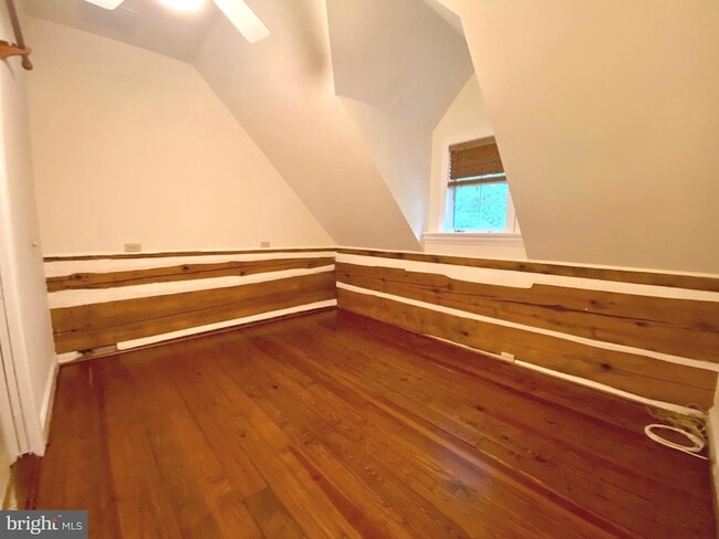 Building Photo - 5080 Harvest Ln