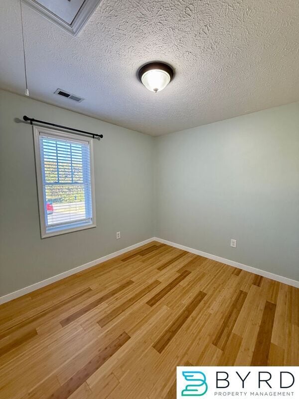 Building Photo - 1001 Greenview Dr