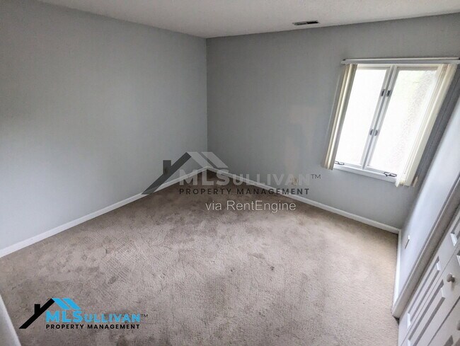 Building Photo - 4320 Beechnut Ln