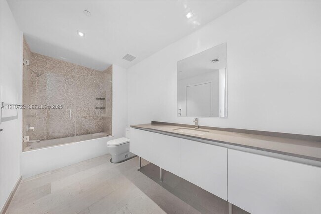 Building Photo - 88 SW 7th St