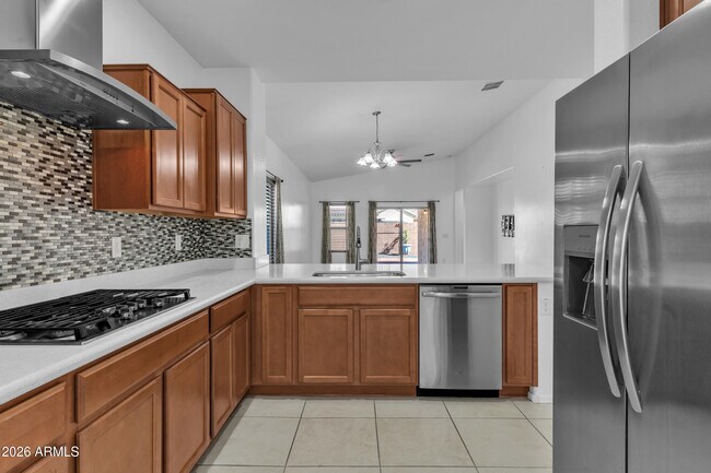 Building Photo - 2354 E Bellerive Dr