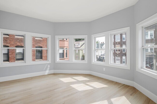 Building Photo - 7 Waumbeck St