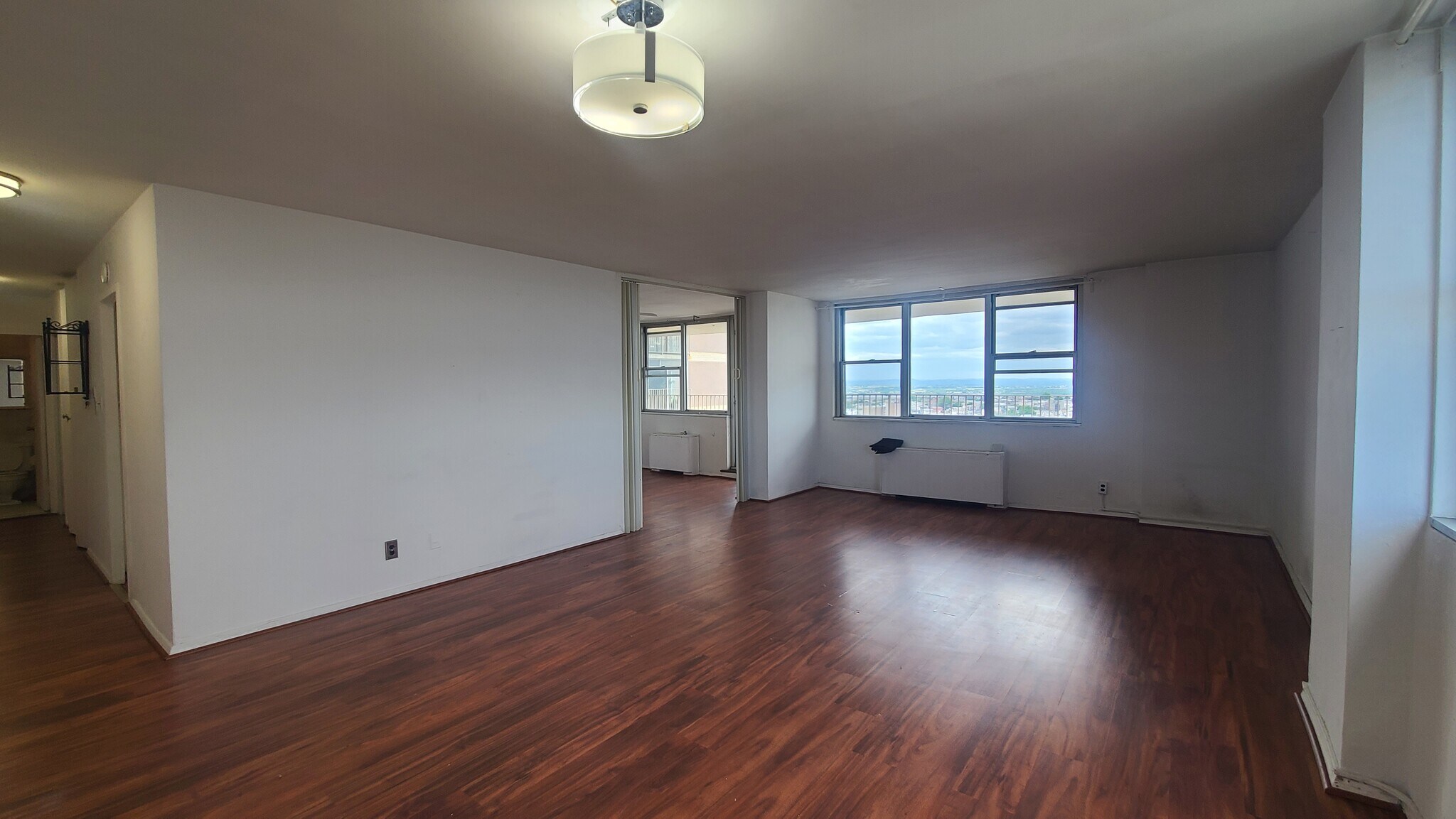 Building Photo - 6040 Boulevard E
