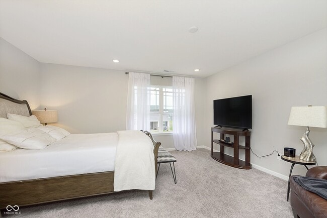 Building Photo - 6763 Cardiff Dr