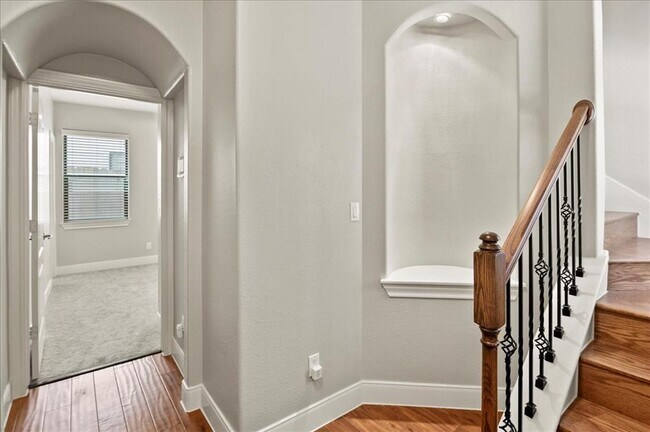 Building Photo - 1518 Bingham St