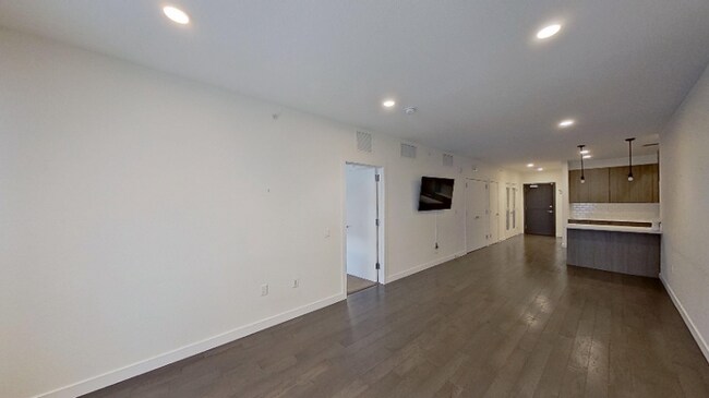 Building Photo - 1616 S Broadway