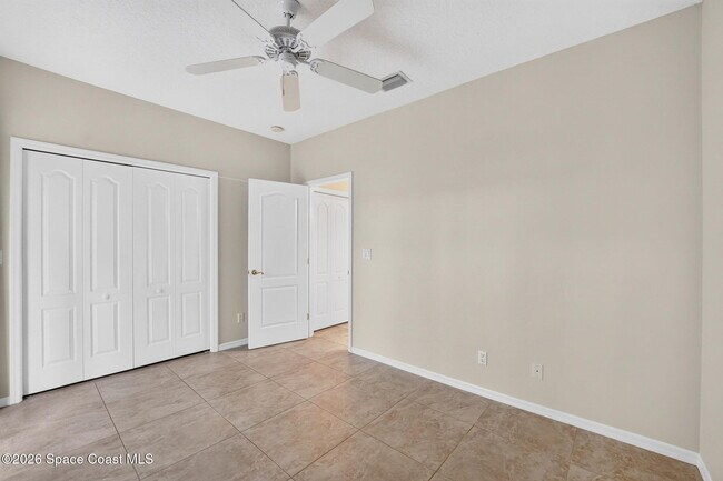 Building Photo - 506 Tyler Ave