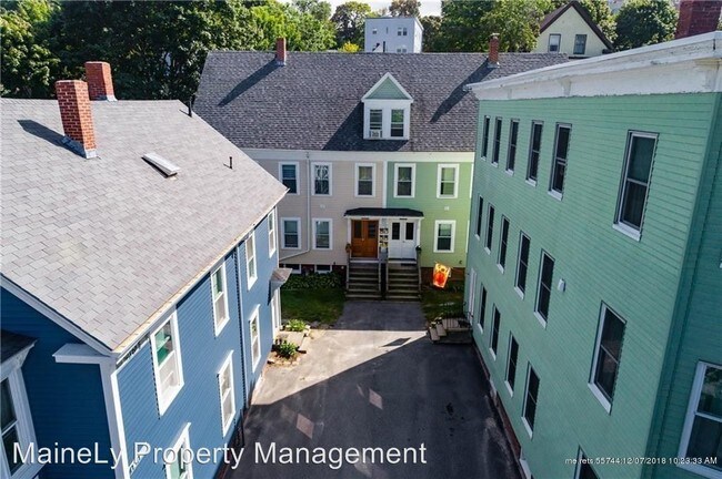 Building Photo - 198 Park Ave