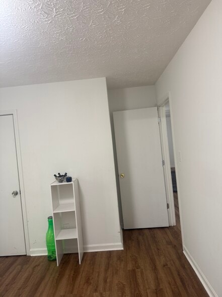 Building Photo - 2400 Old Rex Morrow Rd