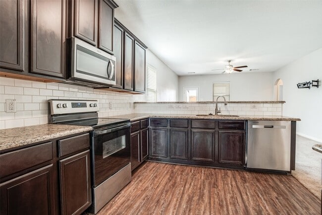 Building Photo - 1608 Kim Loan Dr