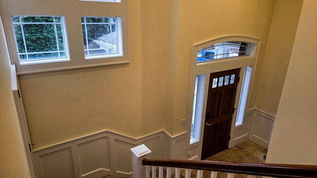 Building Photo - 11734 82nd Ave NE