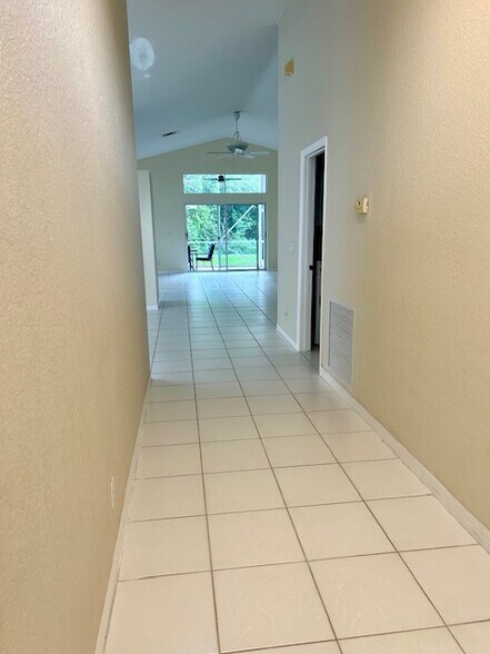 Building Photo - 3694 Miramontes Cir