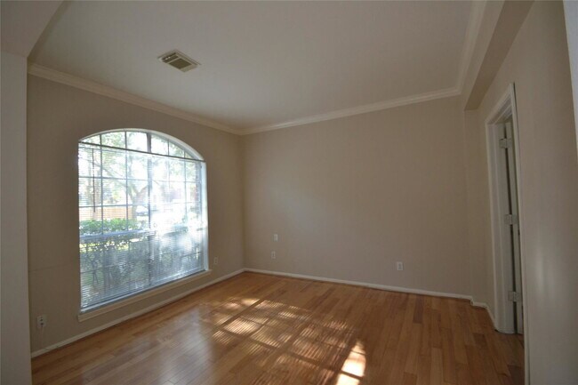 Building Photo - Amesbury Lane, Sugar Land, TX 77478 - 4 BR 2.5 BA single-family home